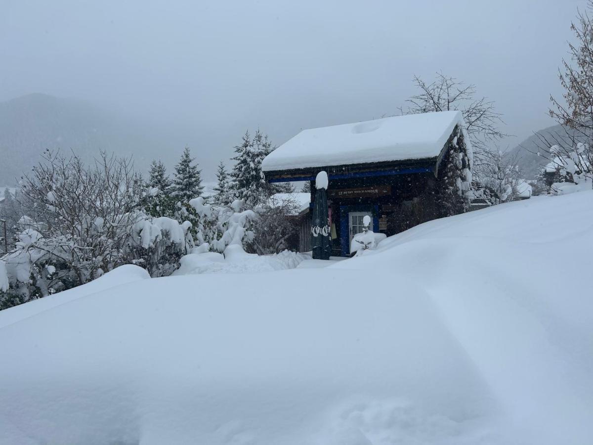 Micro-Lodge, Le Petit Nid D'Amour Montriond Buitenkant foto